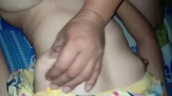 Địt em gái mông to lồn nhiều nước